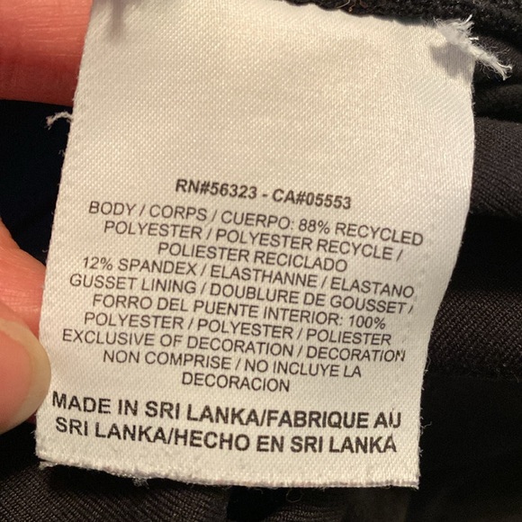 Nike DRI-FIT ONE legendary pant in black medium. Excellent condition. - Picture 5 of 14